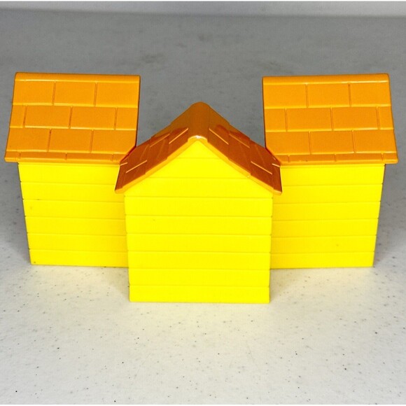 Polly Pocket Folding Pet House Closet 2001 Origin Products & Dog - Picture 2 of 10